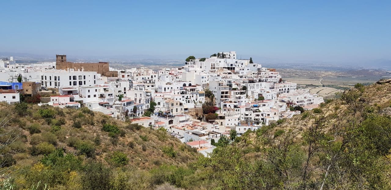 Mojácar Pueblo visto desde la montaña